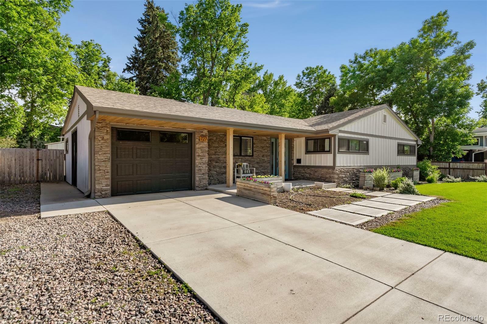 Property Photo:  727 Locust Street  CO 80524 
