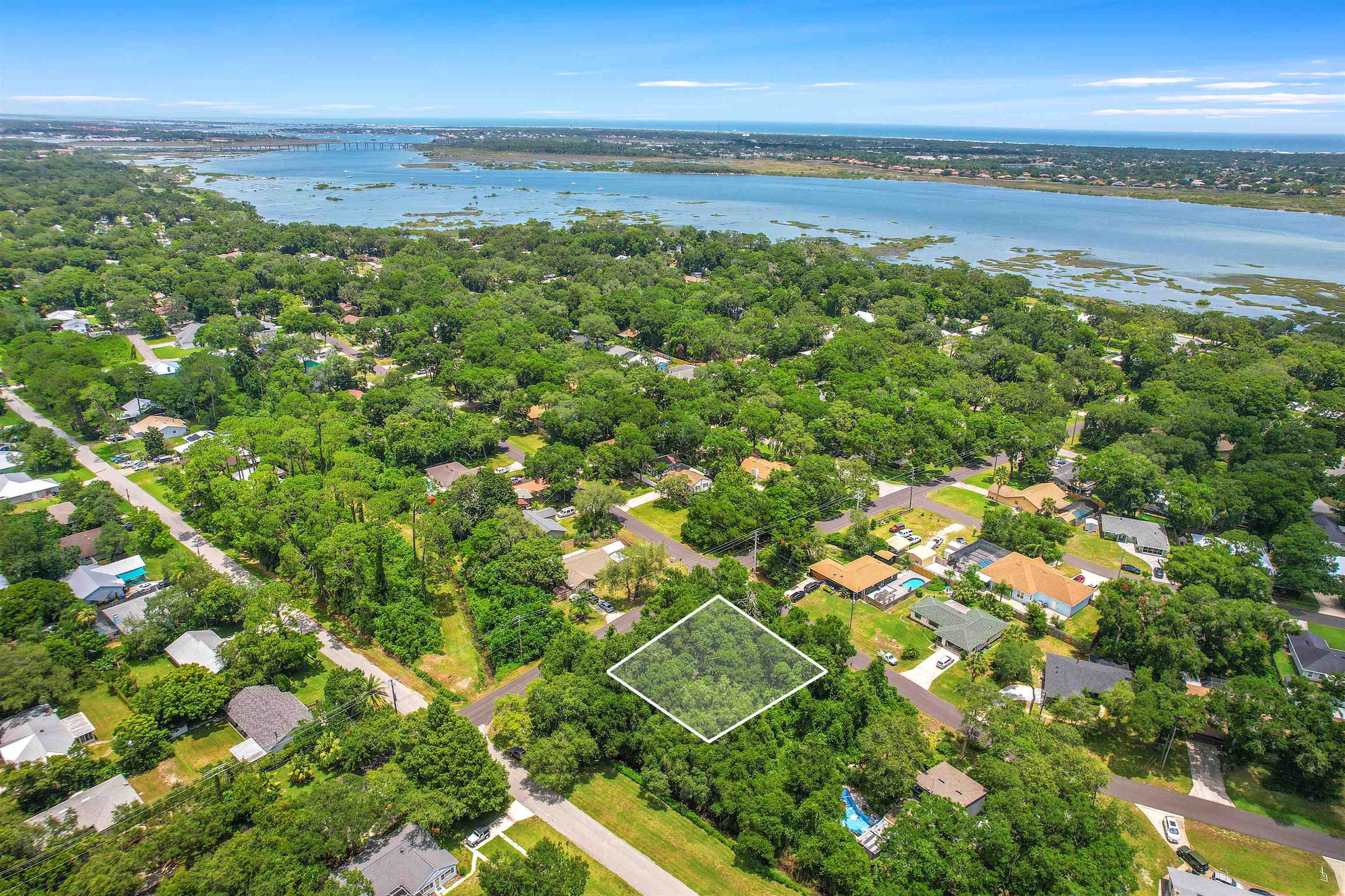 Property Photo:  1004 San Jose Road  FL 32086 