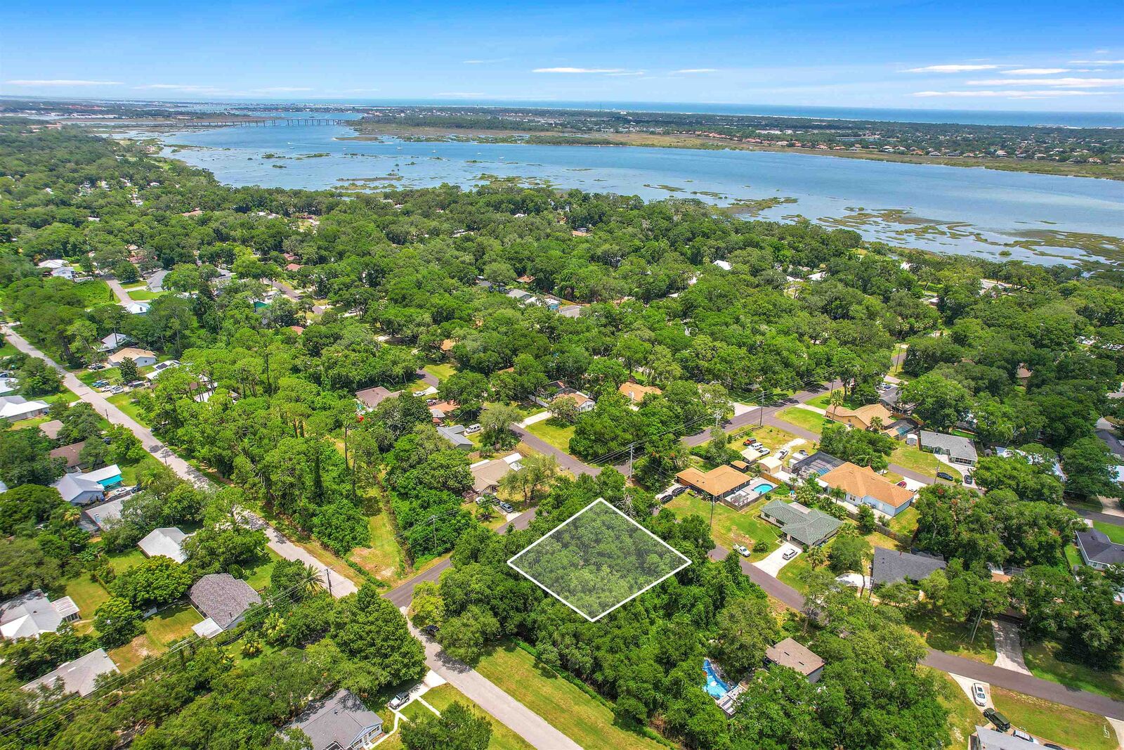 Property Photo:  1004 San Jose Road  FL 32086 