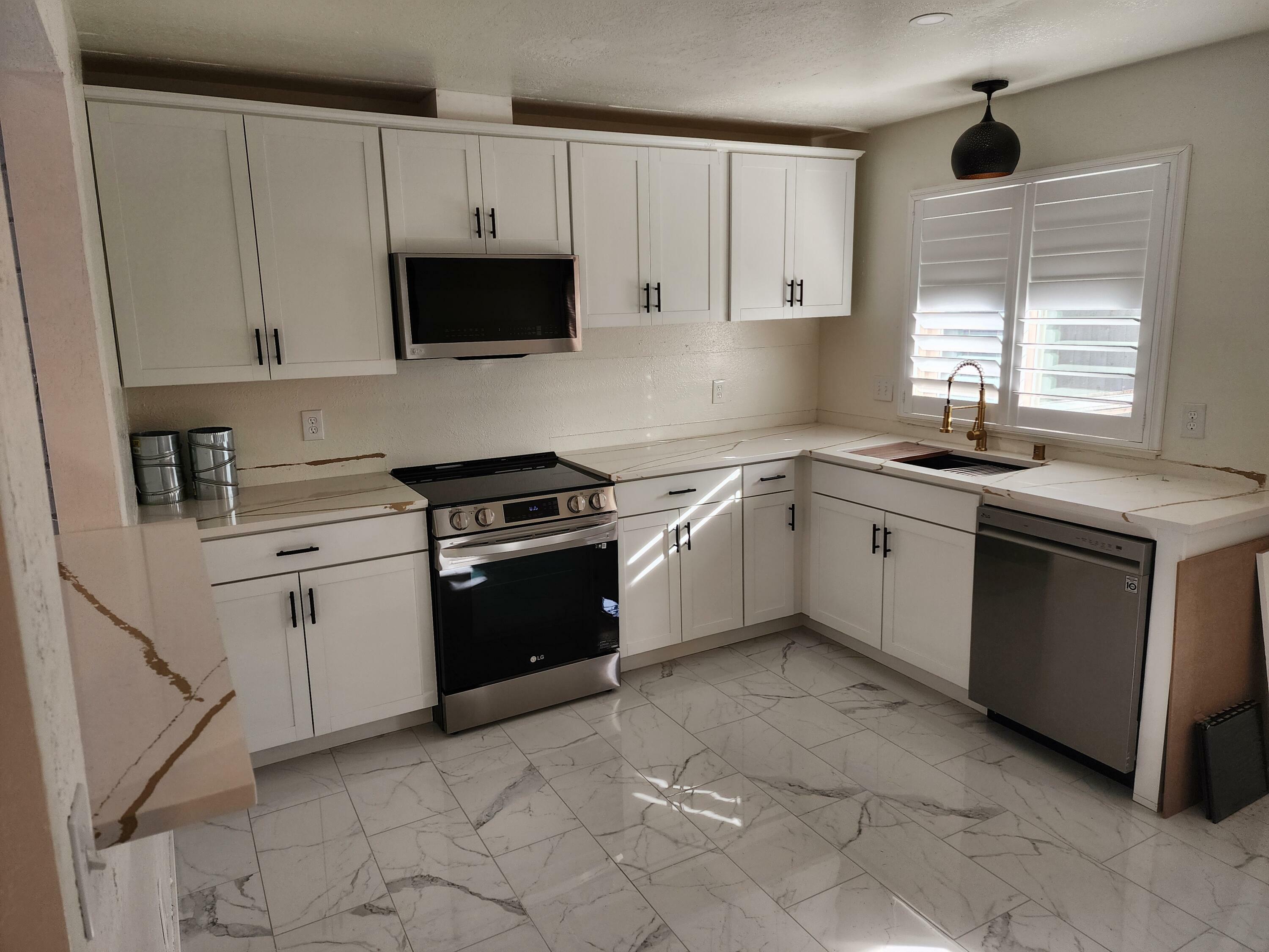 Property Photo:  897 Tanglewood Drive  CA 96003 