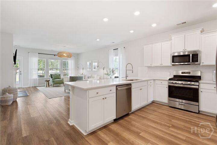 Property Photo:  128 Weyview Gardens  GA 31322 