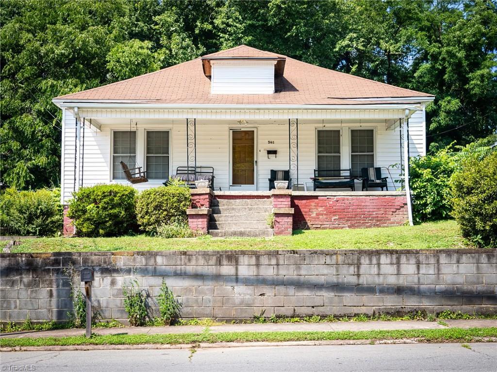 Property Photo:  561 Bridge Street  NC 27288 