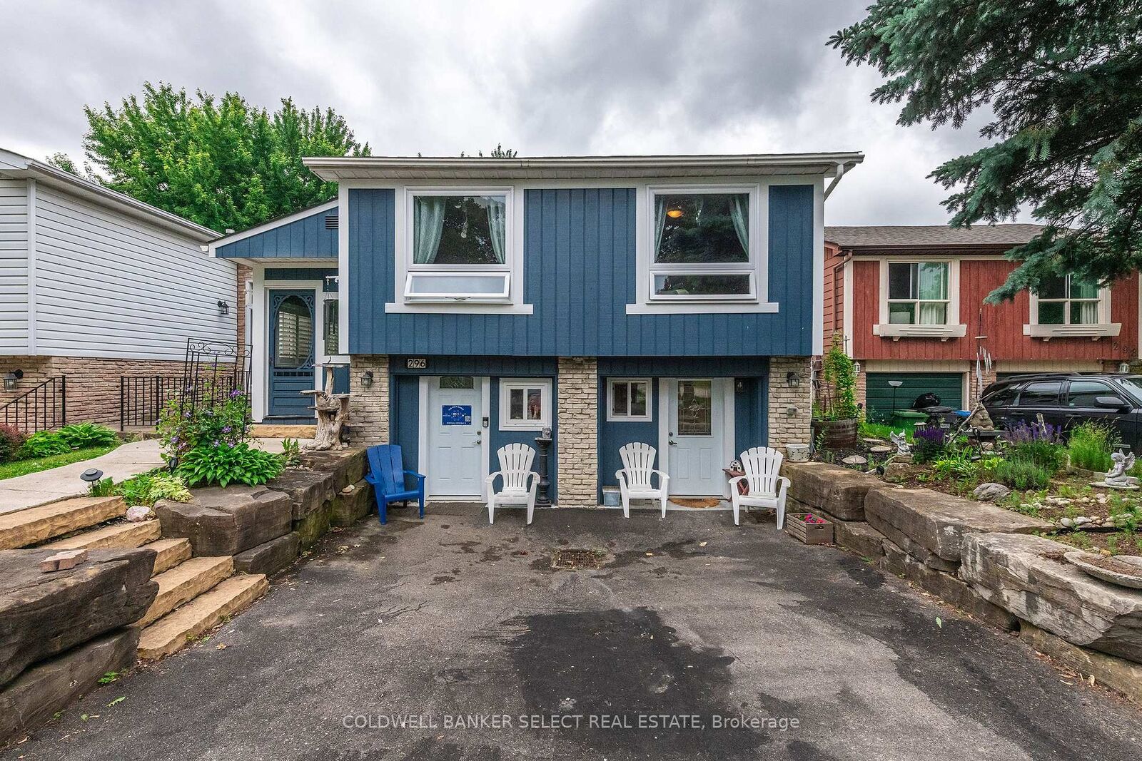 Property Photo: 296 Whitehead Crescent ON L7E 3Y1
