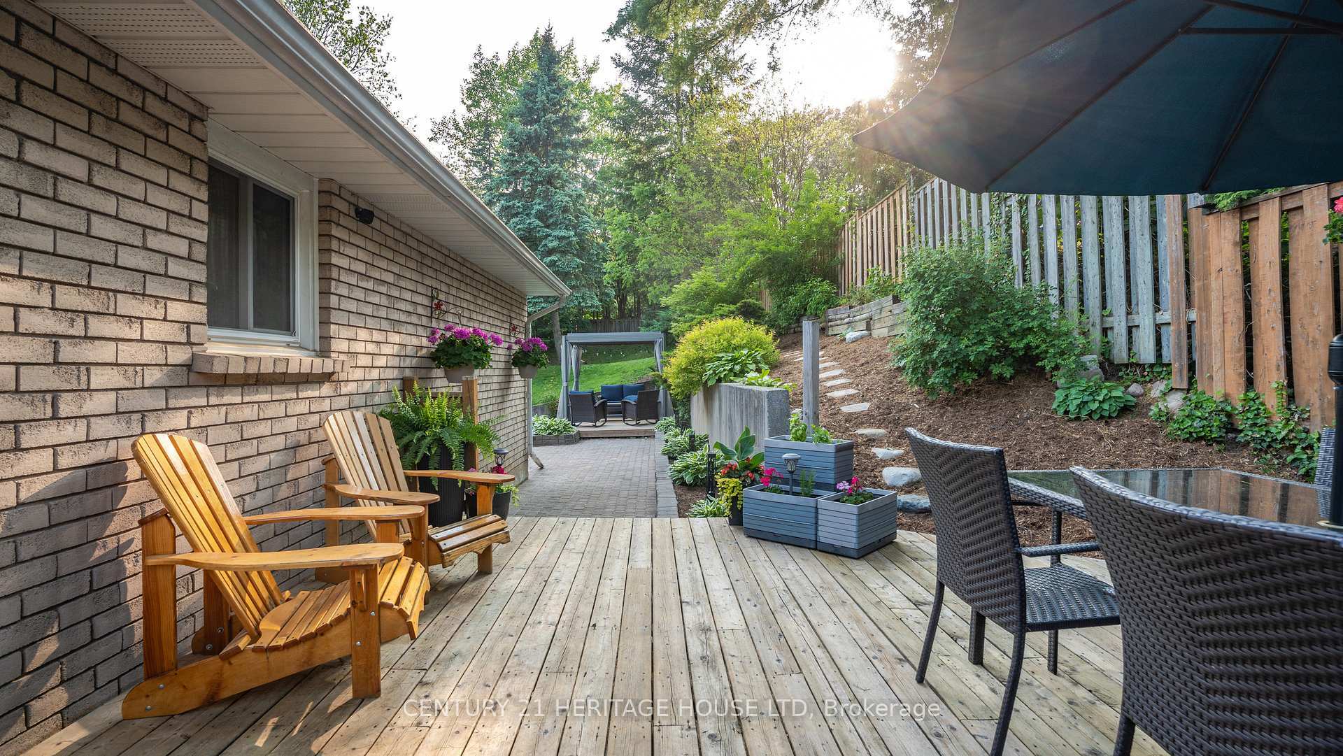 Property Photo:  29 Amelia Street  ON N3L 1Z4 