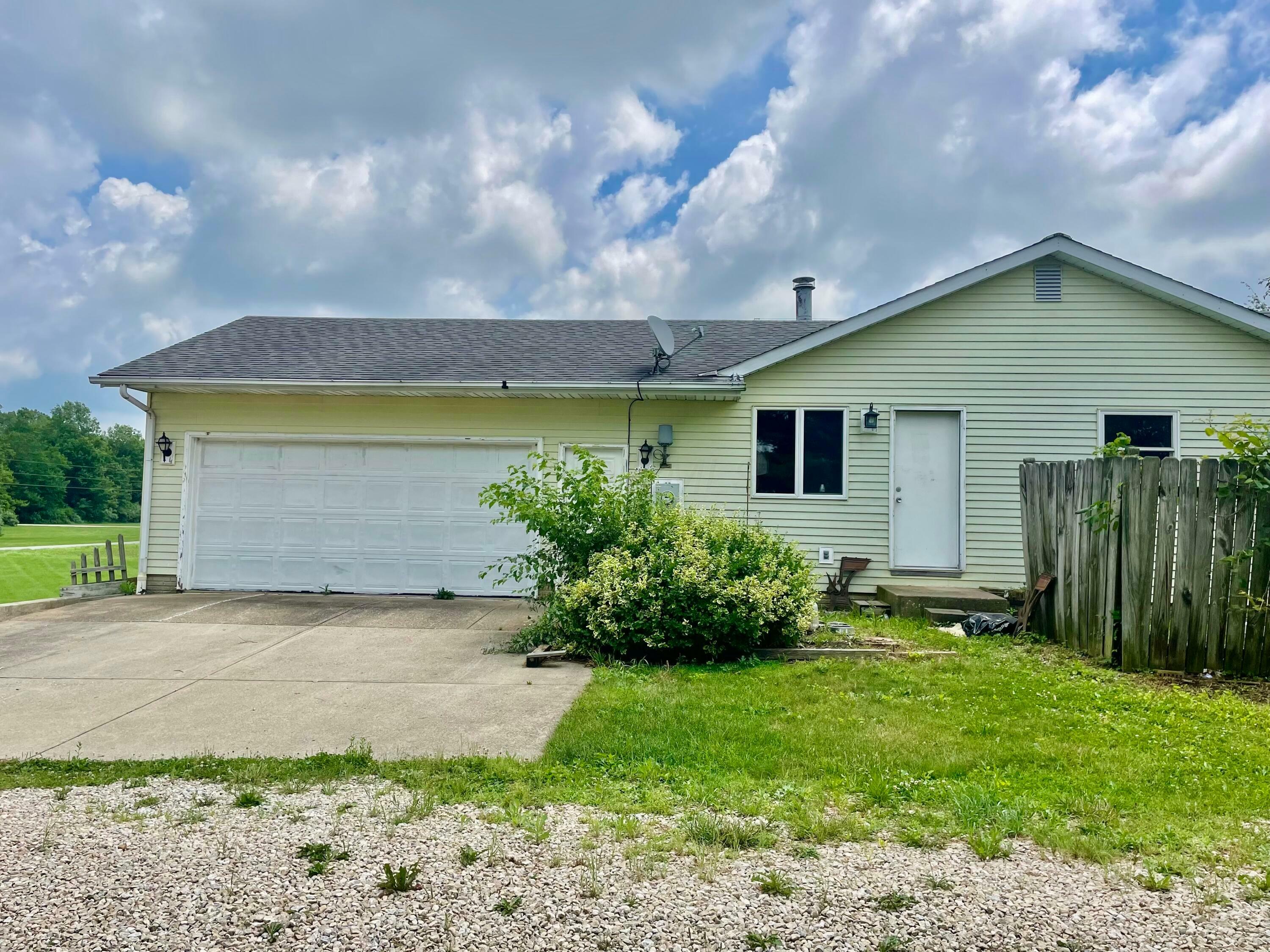 Property Photo:  13480 Robins Road  OH 43082 