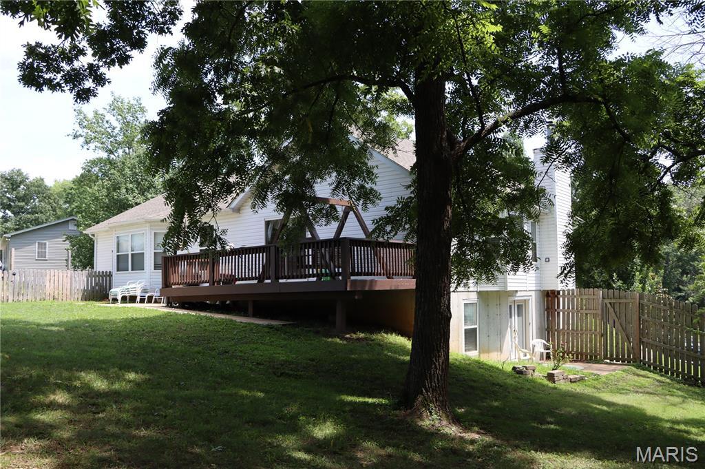 Property Photo: 719 Camelot Estates Drive MO 63050