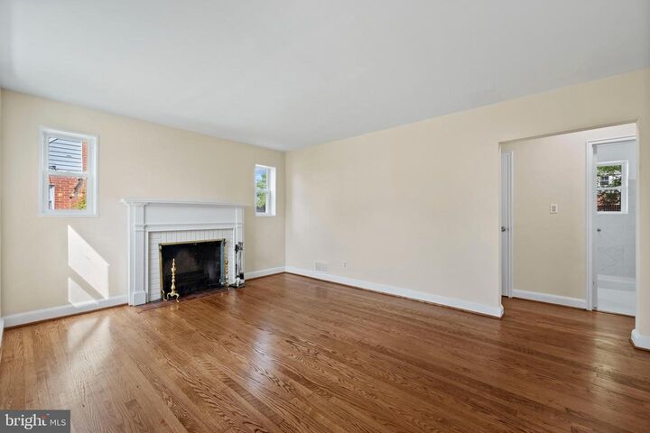 Property Photo: 11807 Grandview Avenue MD 20902