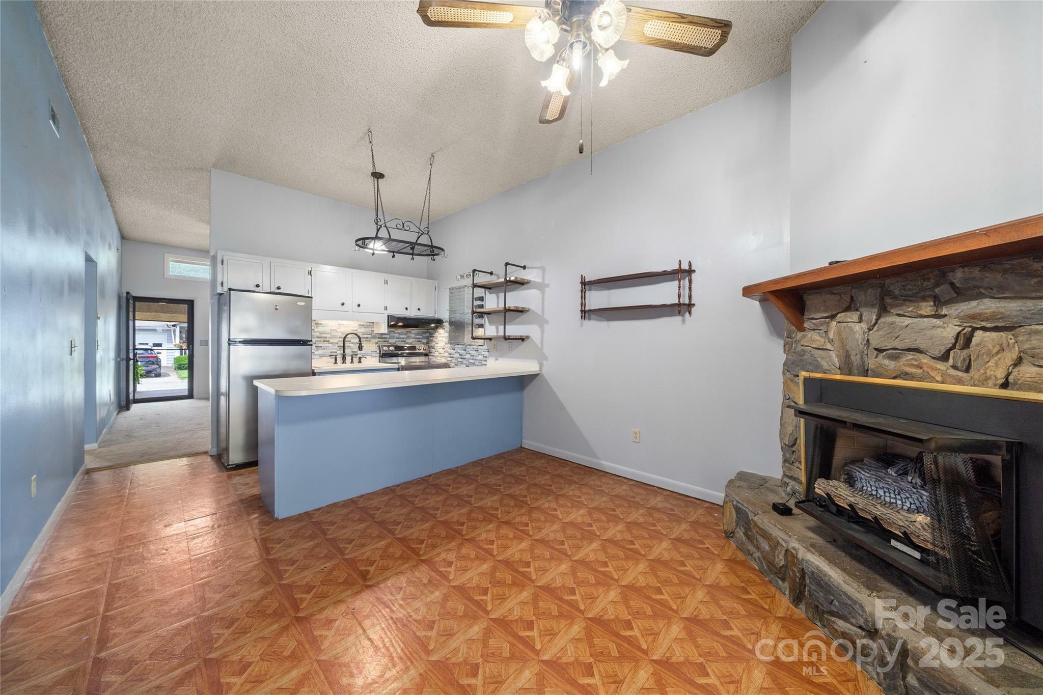 Property Photo: 94 Market Street NC 28751