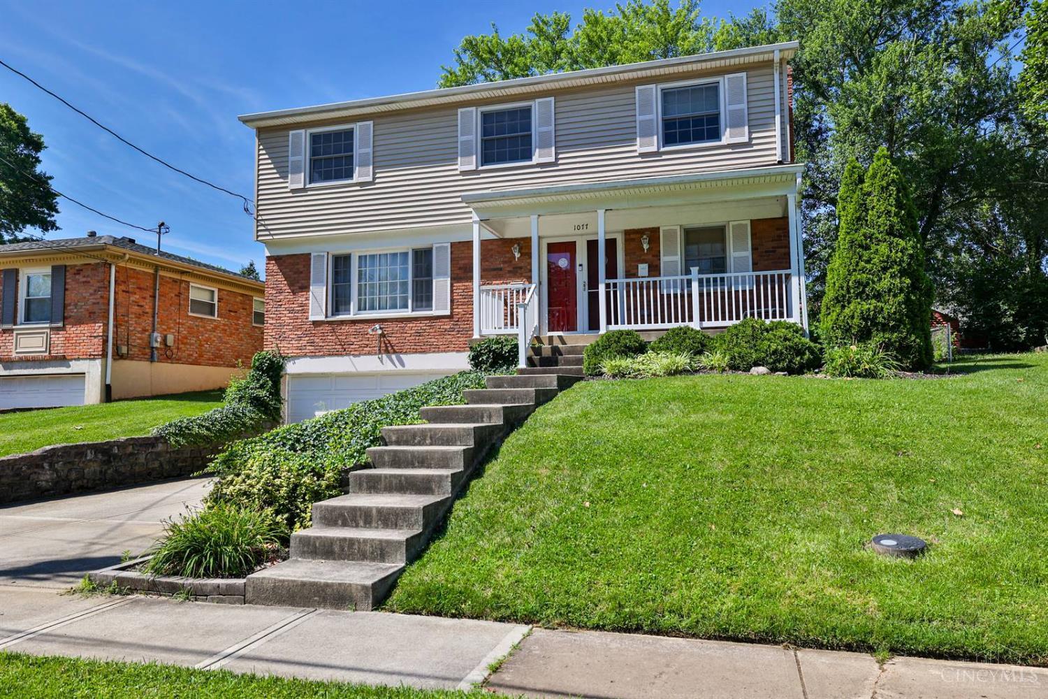 Property Photo: 1077 Meadowind Court OH 45231