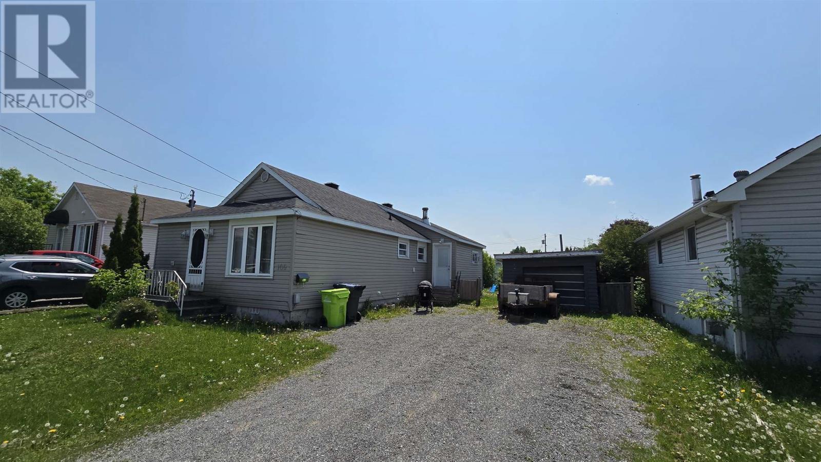 Property Photo:  105 Victor Emmanuel Ave  ON P6C 2B3 