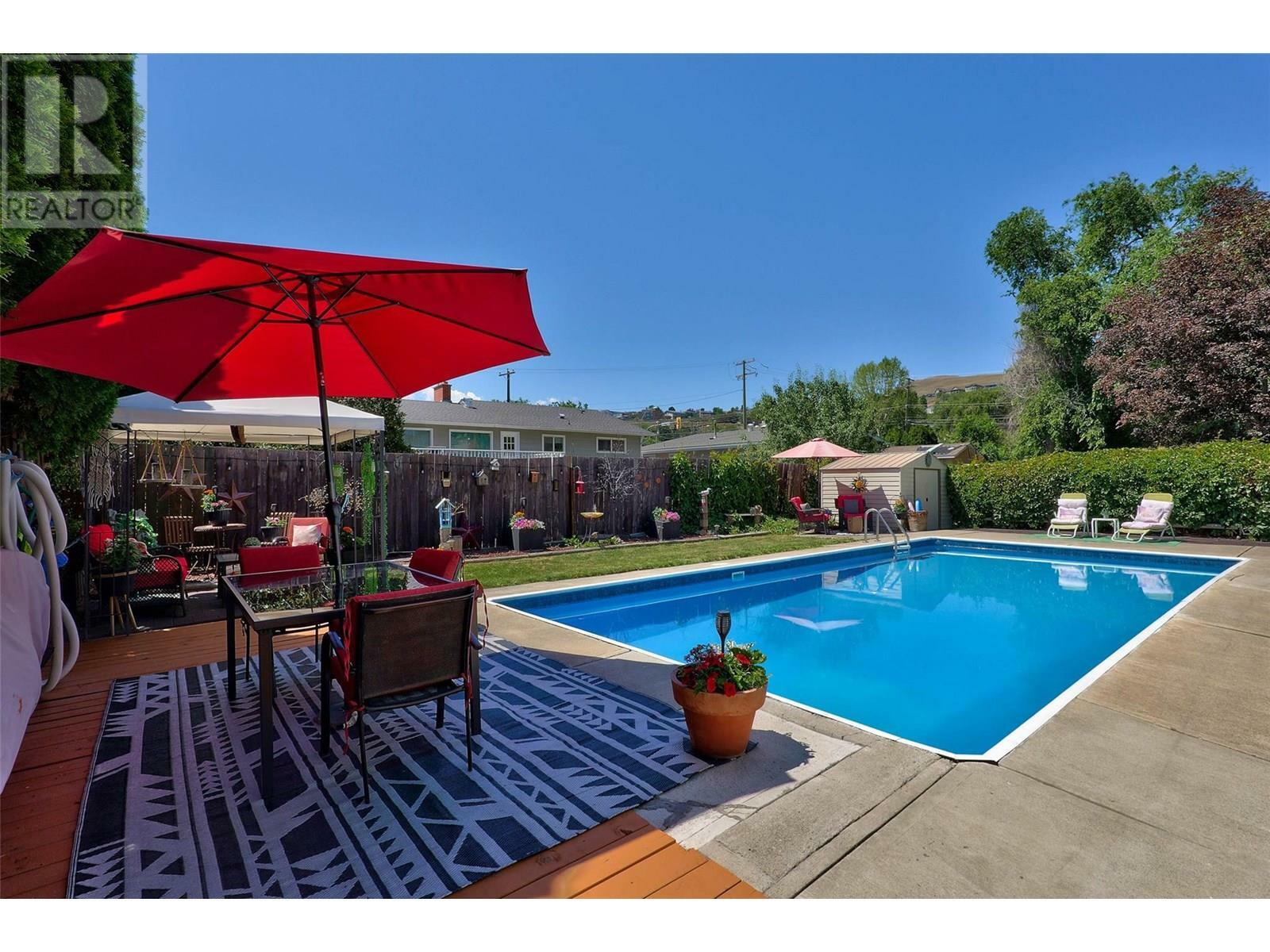 Property Photo:  1683 Sheridan Drive  BC V2B 6B1 