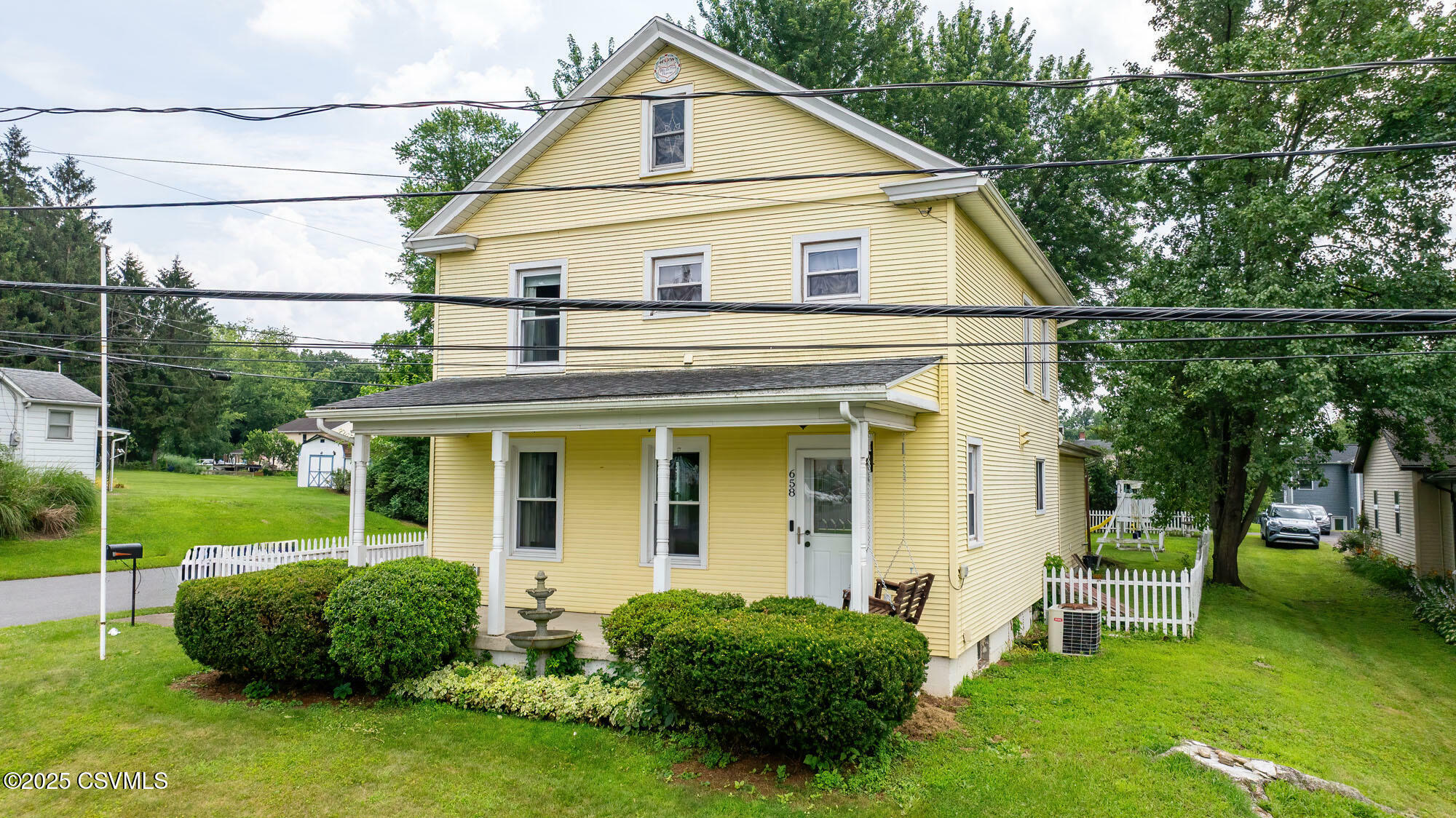 658 Clinton Street  Danville PA 17821 photo