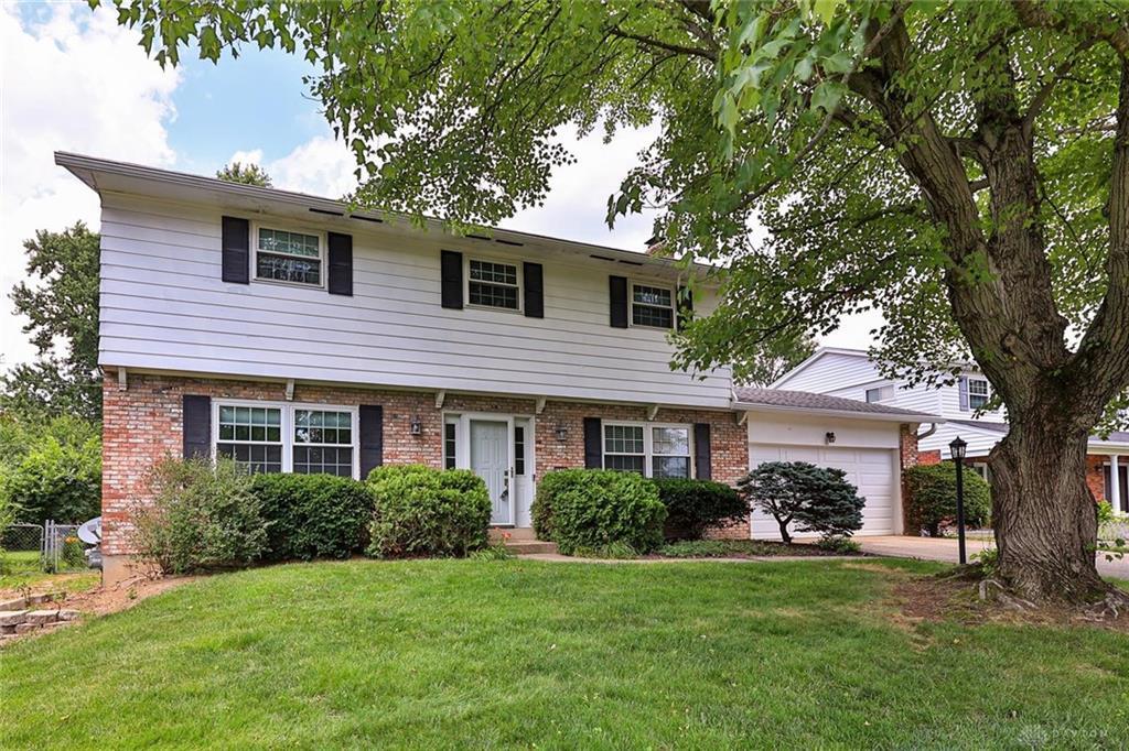 Property Photo: 8536 Summitridge Drive OH 45255