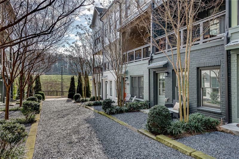 Property Photo: 768 Aerial Way GA 30312