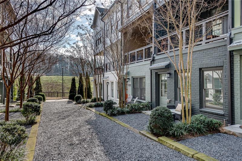 Property Photo: 768 Aerial Way GA 30312
