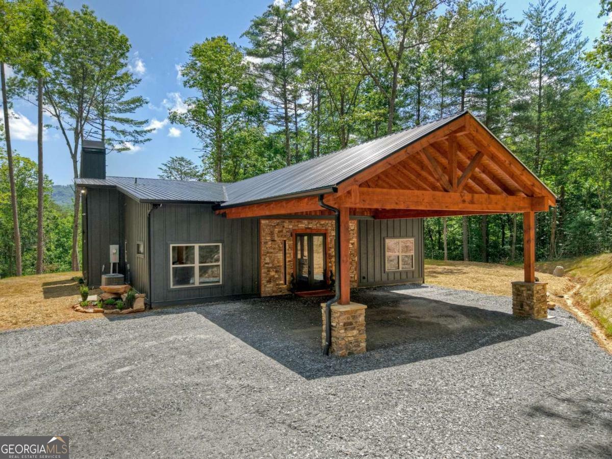 Property Photo: 2461 Salem Road GA 30559