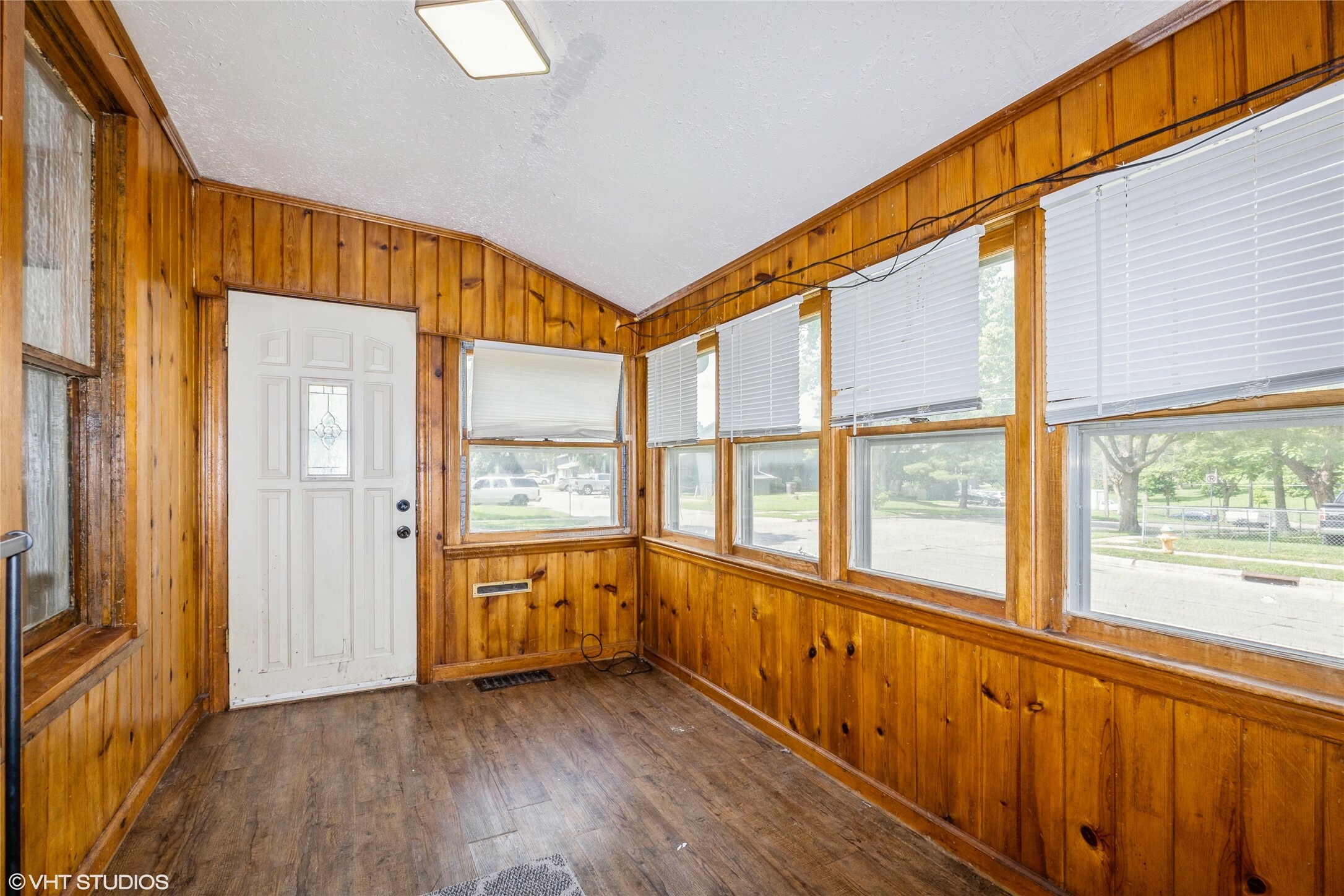 Property Photo:  925 Laurel Street  IA 50314 