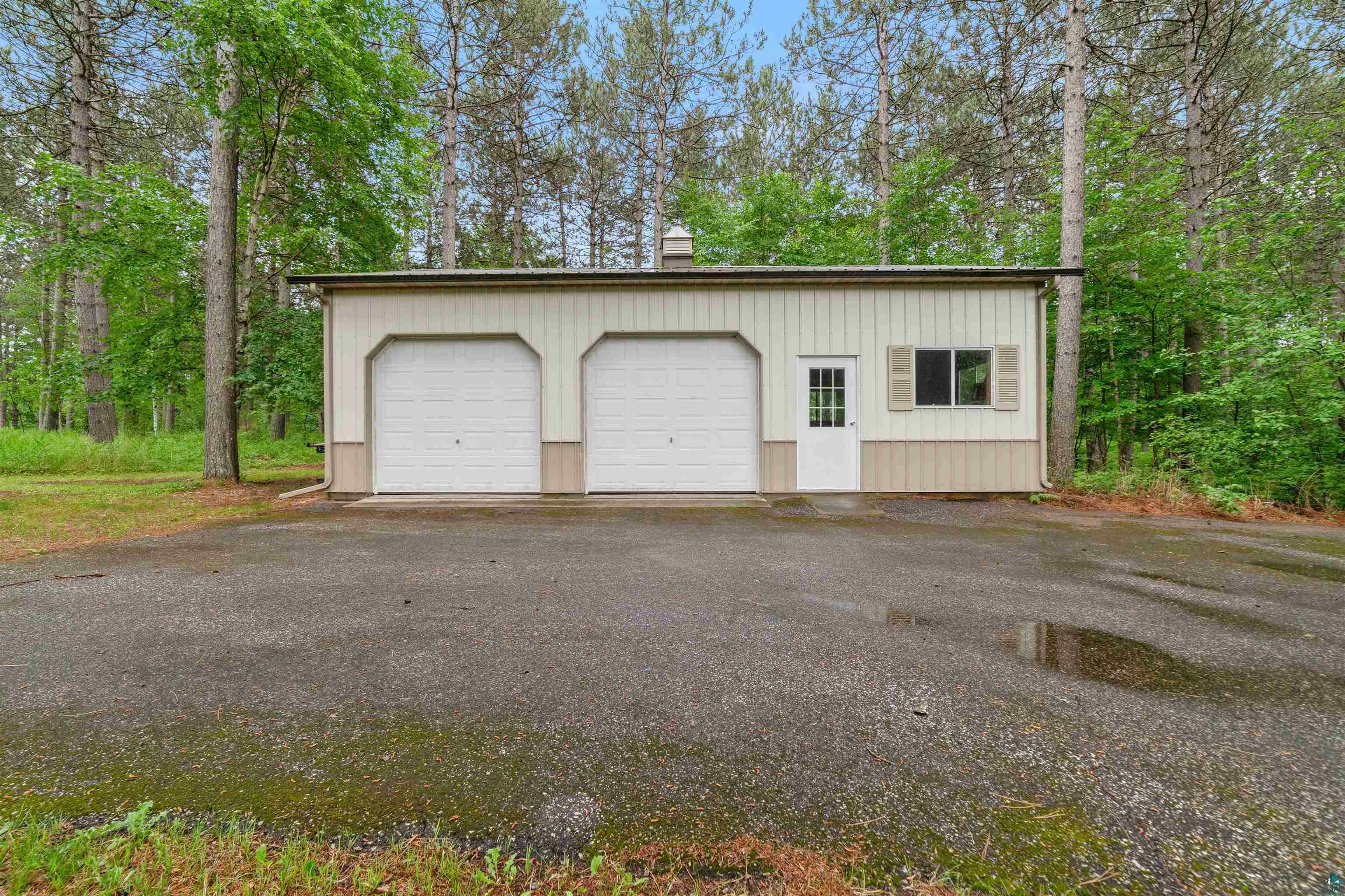 Property Photo: 5150 Lindahl Rd MN 55811