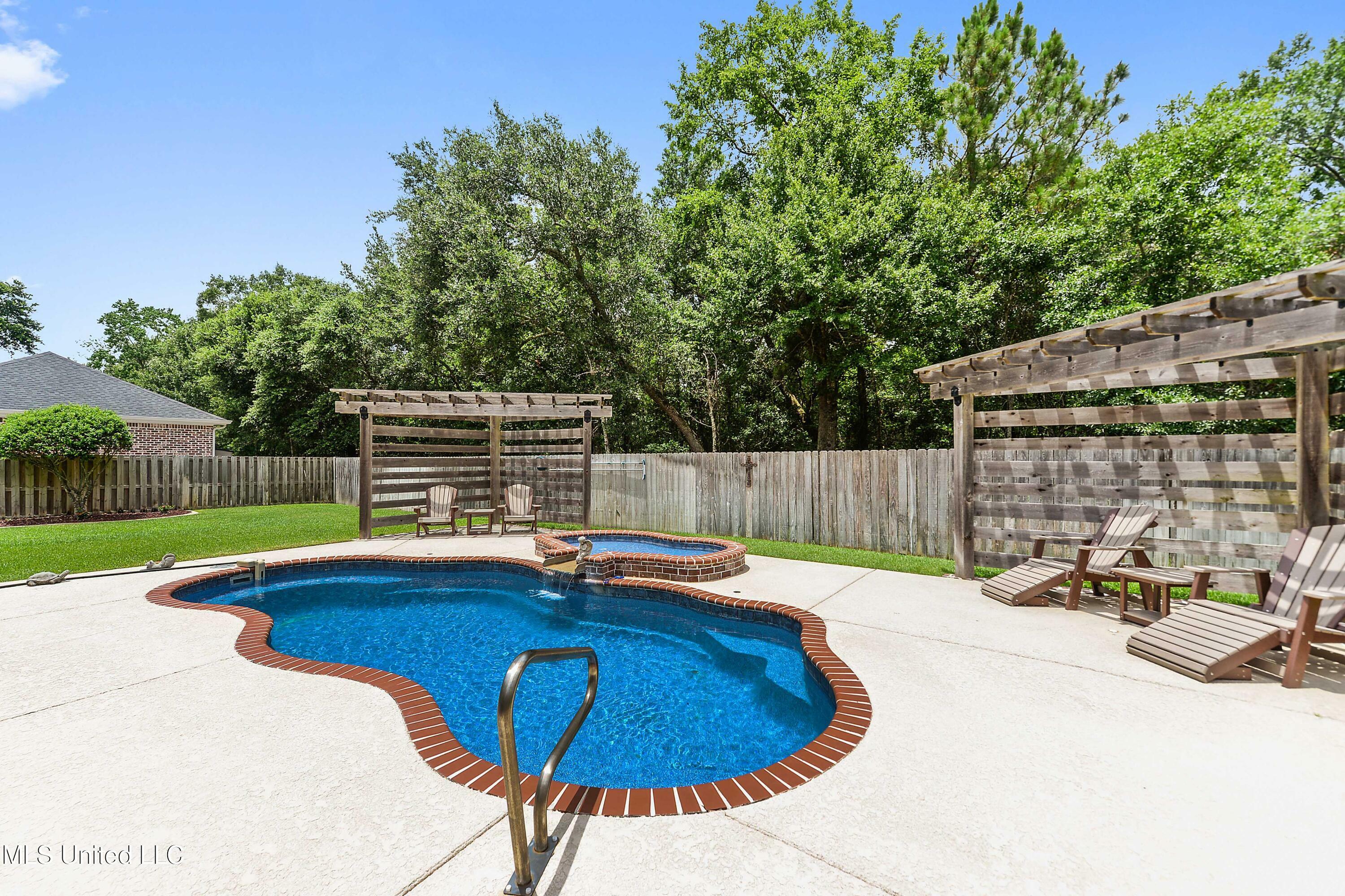 Property Photo: 3008 Oakleigh Circle MS 39564