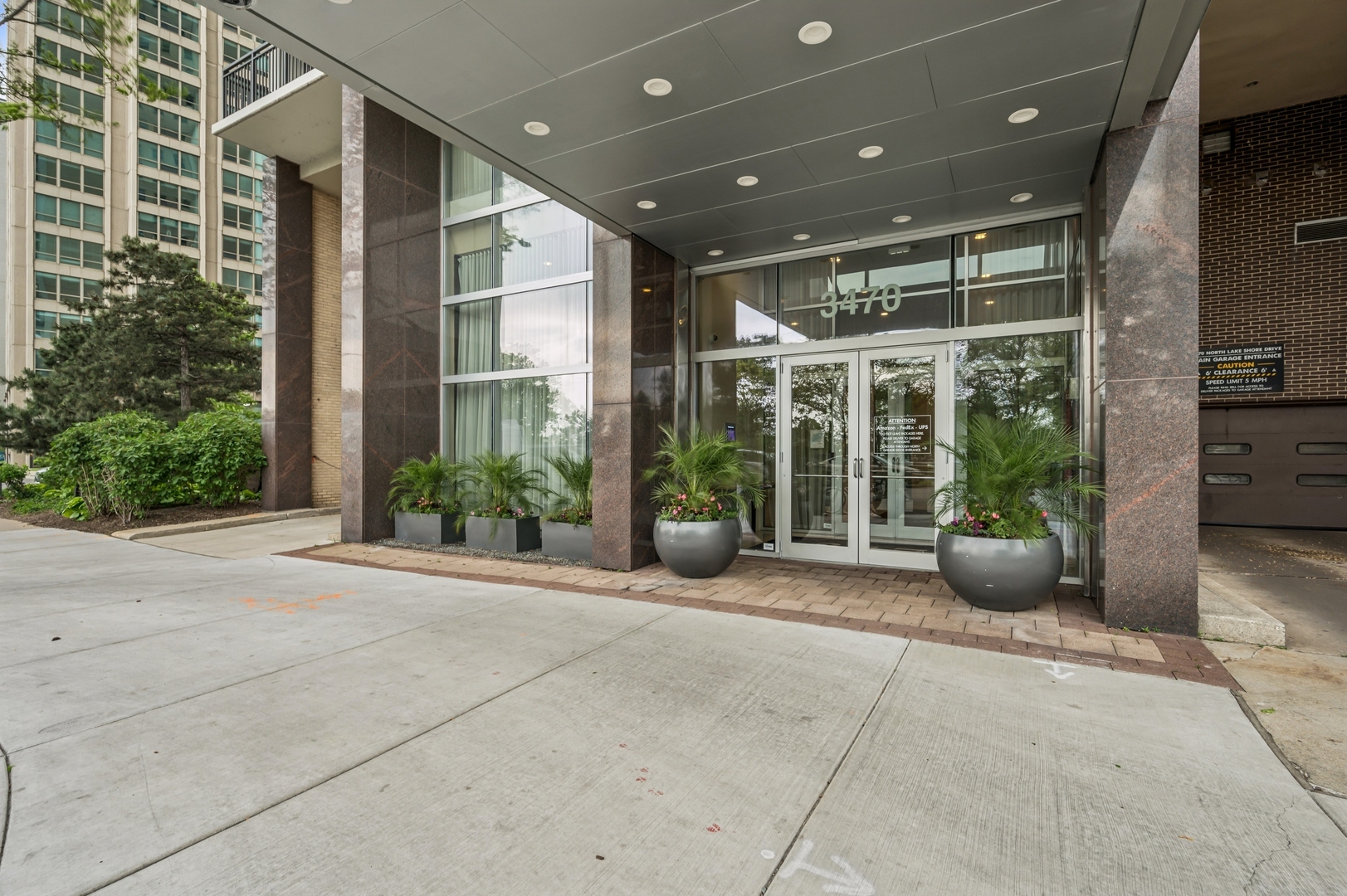 Property Photo:  3470 N Lake Shore Drive 9bc  IL 60657 