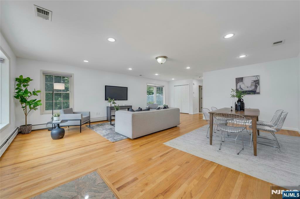 Property Photo: 425 West Street Unit D NJ 07024