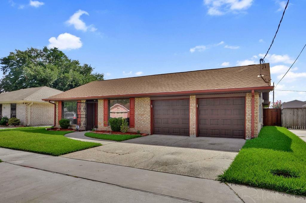 Property Photo: 1117 Westwood Drive LA 70072