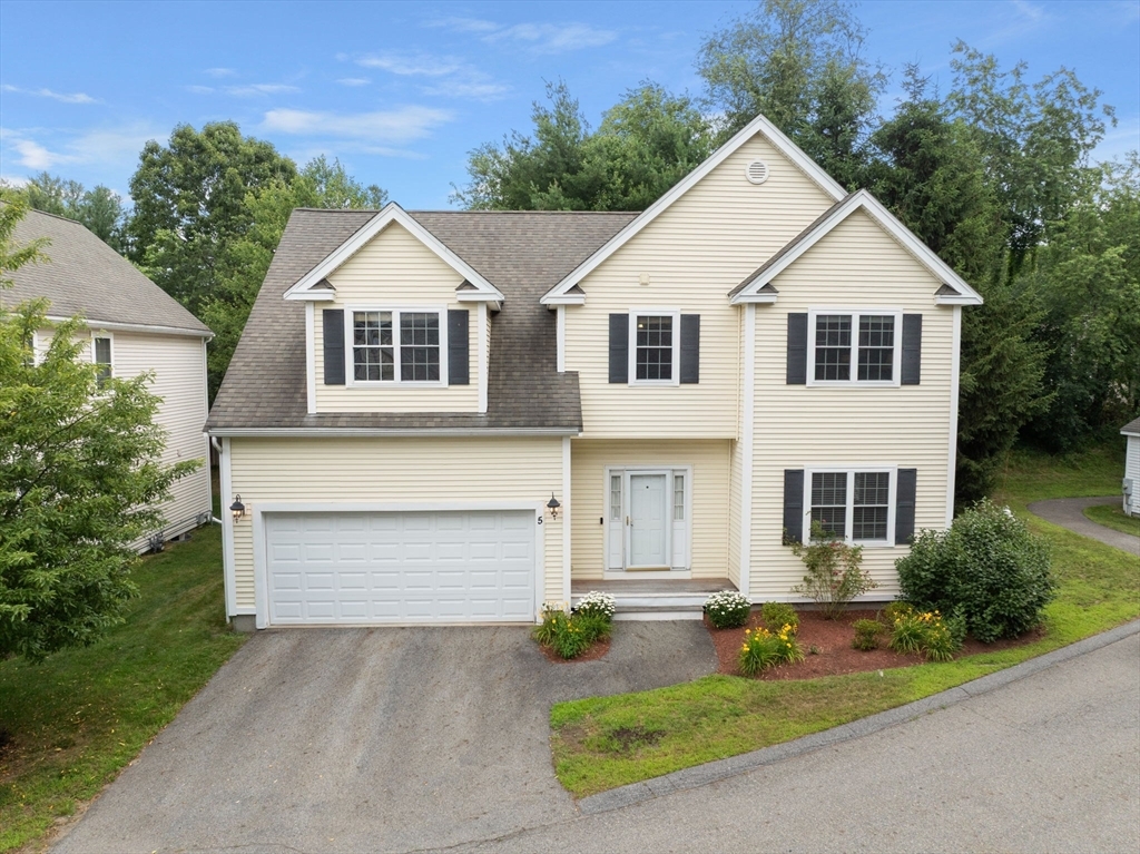 Property Photo:  5 Equestrain 5  MA 01824 