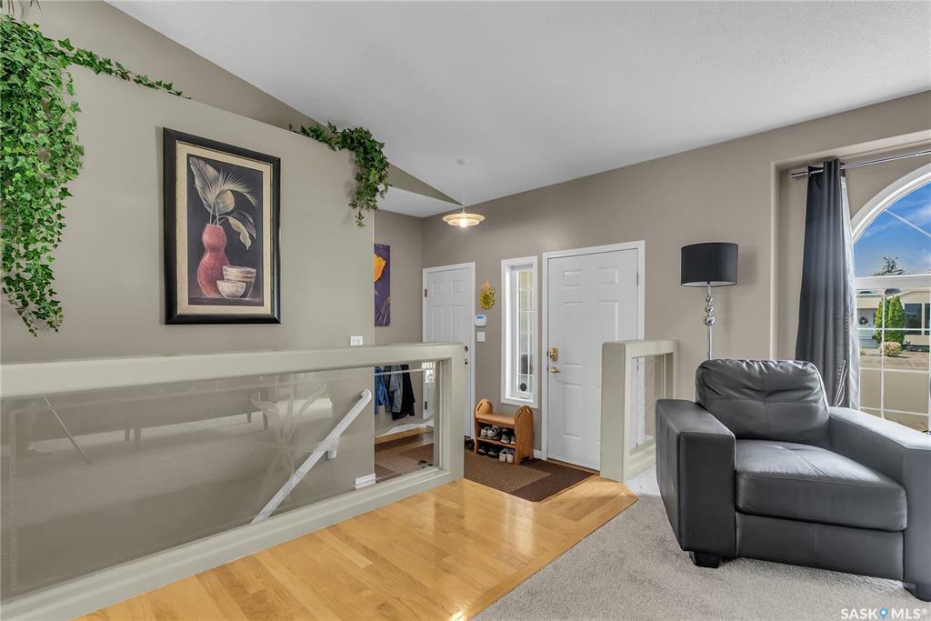 Property Photo:  950 Haslam Crescent  SK S7S 1C7 