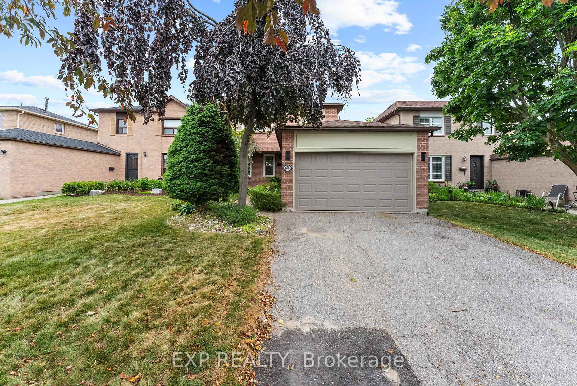 Property Photo:  678 Beckworth Square  ON L1V 3X4 