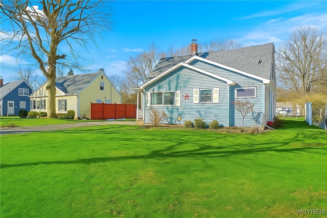 4314 Shimerville Road  Clarence NY 14031 photo