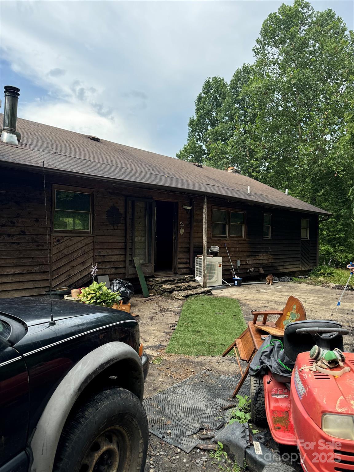Property Photo: 321 Henry Worley Lane NC 28753