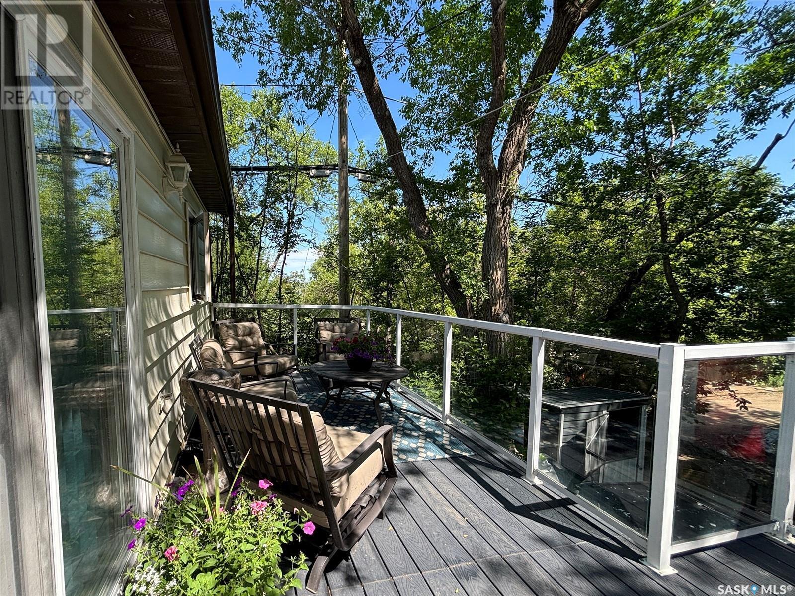 Photo de la propriété: 232 Green Avenue SK S0G 4C0