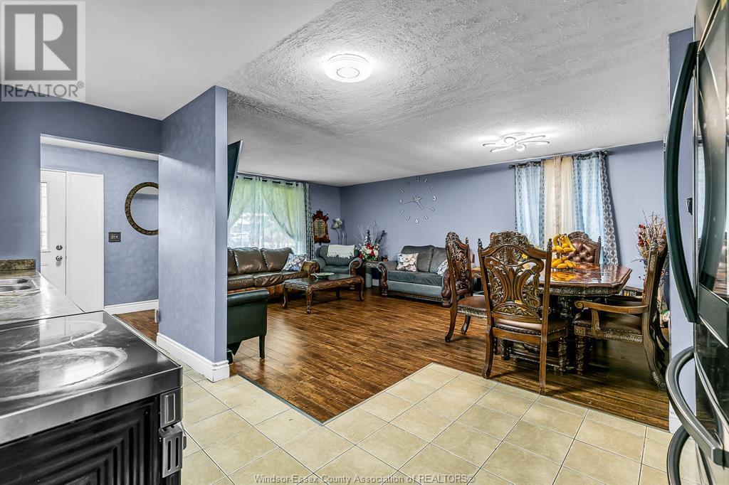 Property Photo: 1716 Southdale ON N8W 4X1