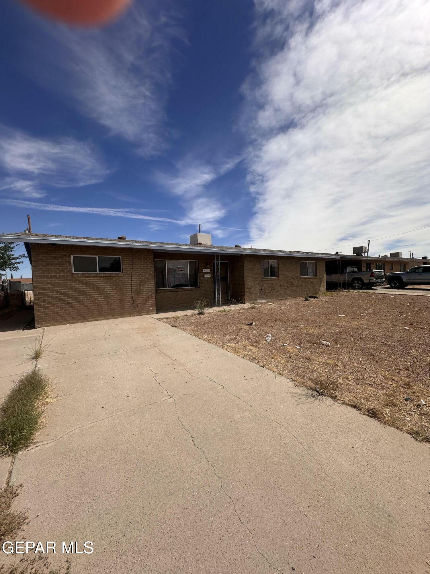 Property Photo:  5709 Wren Avenue  TX 79924 