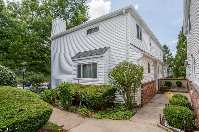1202 Southard Ct  Raritan Twp. NJ 08822 photo