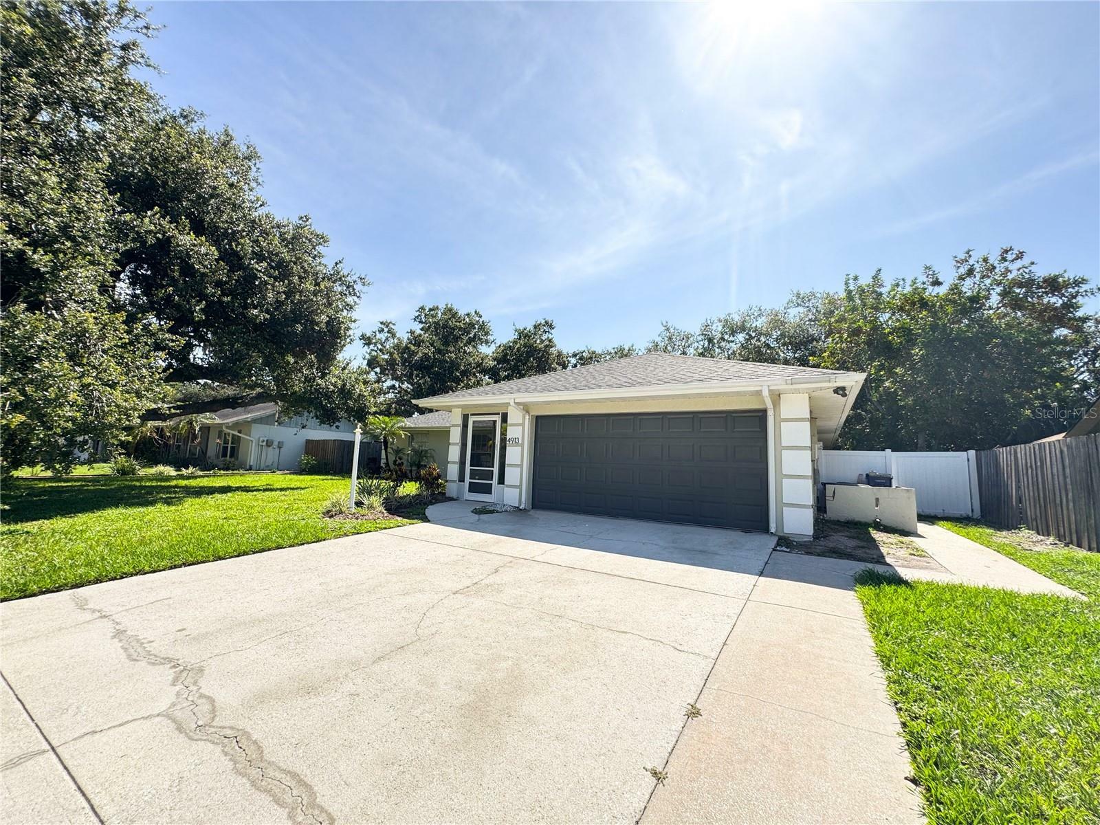 Property Photo: 4913 32nd Street E FL 34203