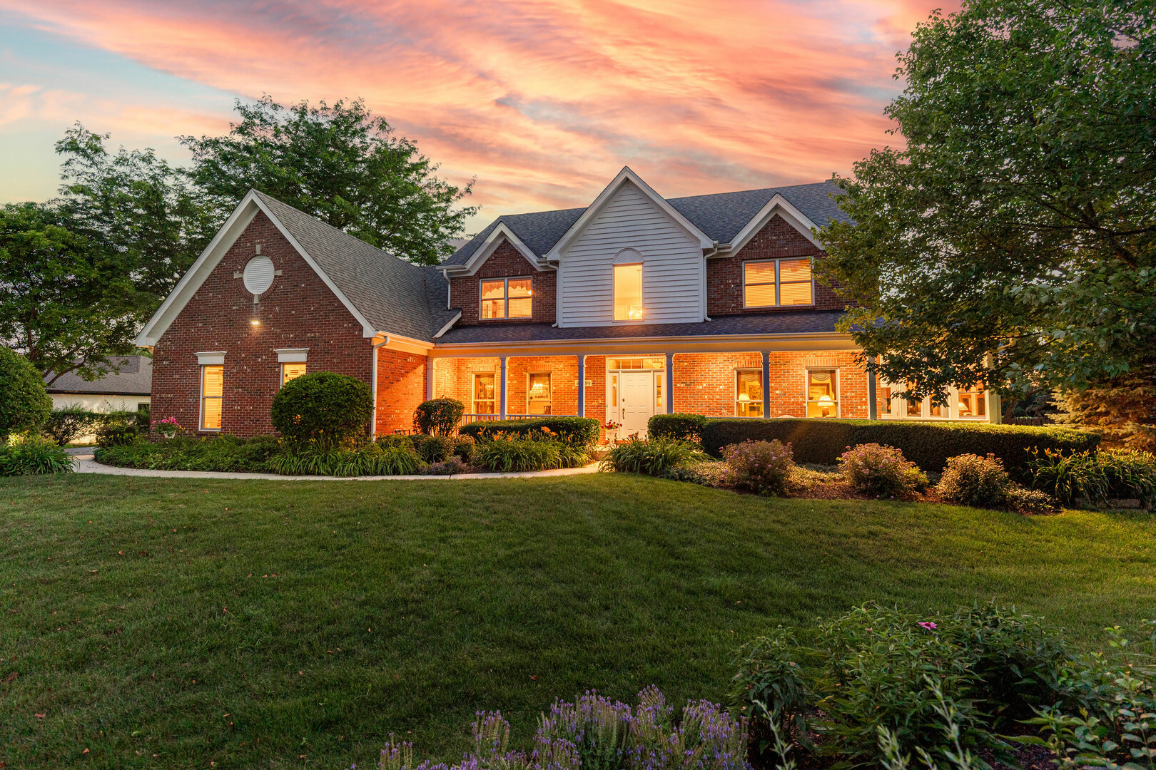 Property Photo: 4N694 Mountain Ash Drive IL 60184
