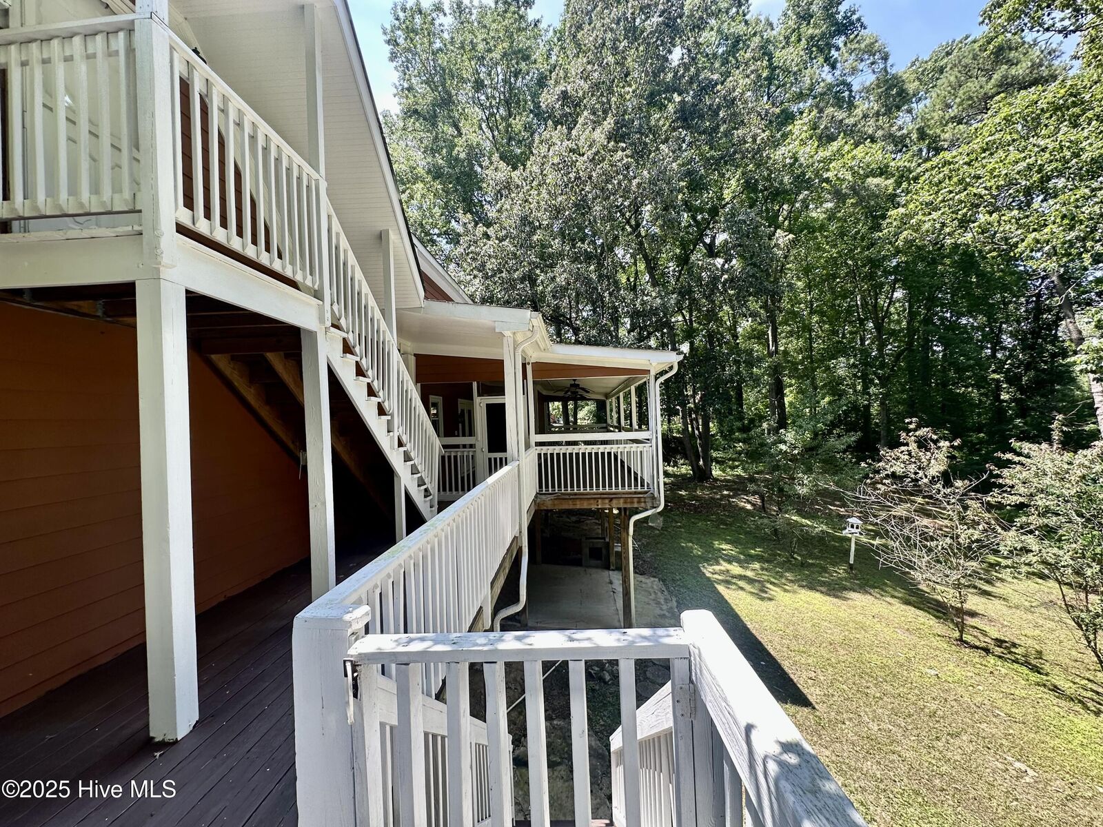Property Photo: 101 Creekside Drive NC 27576