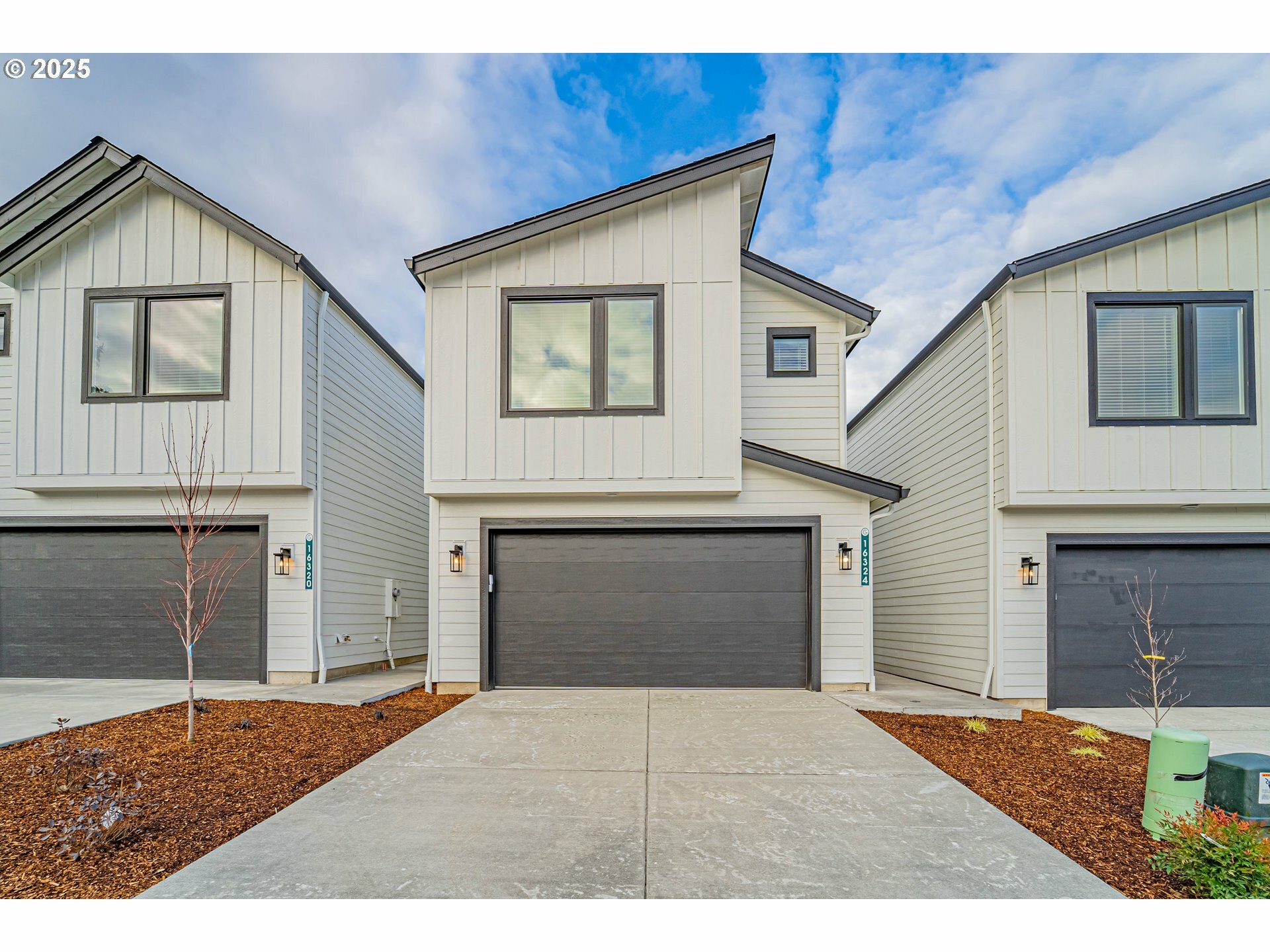 Property Photo:  16316 NE 21st St  WA 98684 