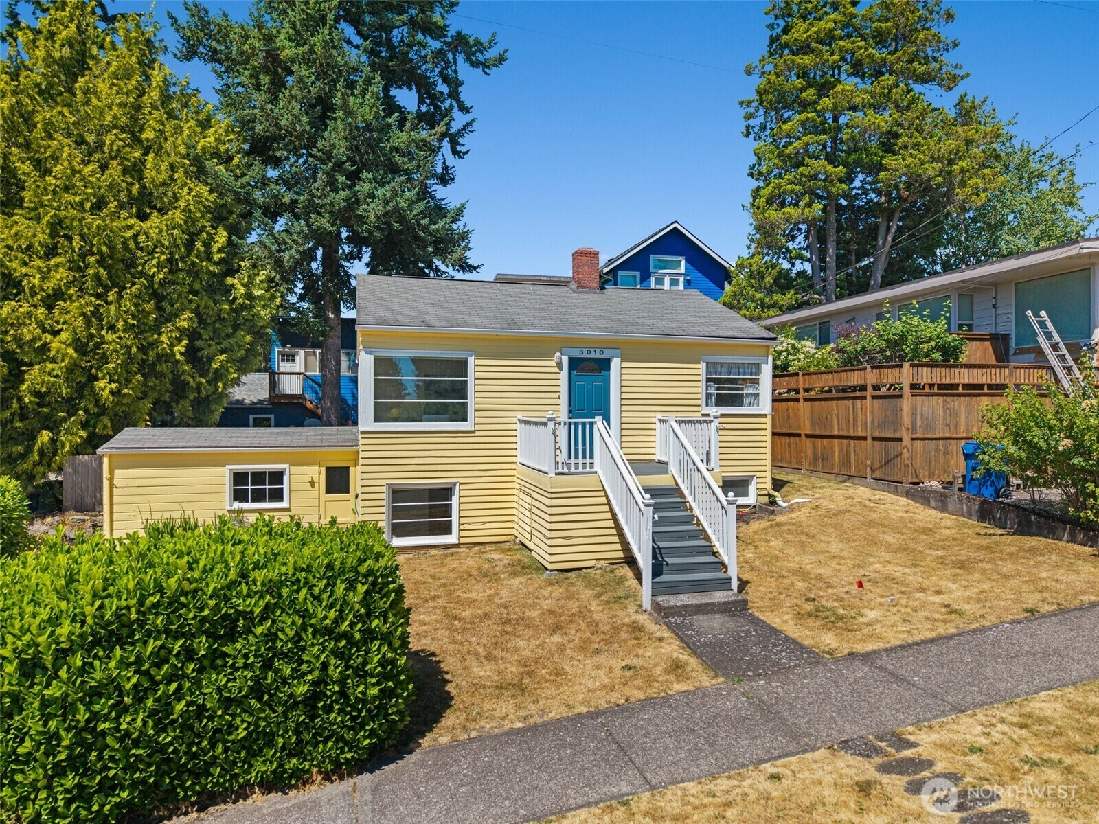 3010 W Smith Street  Seattle WA 98199 photo