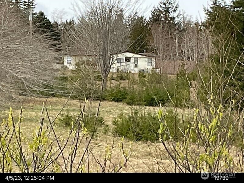 Property Photo: 10400 Center Road WA 98376