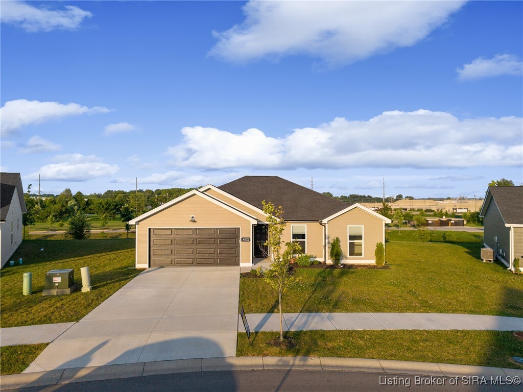 Property Photo: 863 Wolf Run Park Boulevard IN 47130
