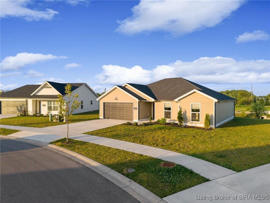 Property Photo: 863 Wolf Run Park Boulevard IN 47130
