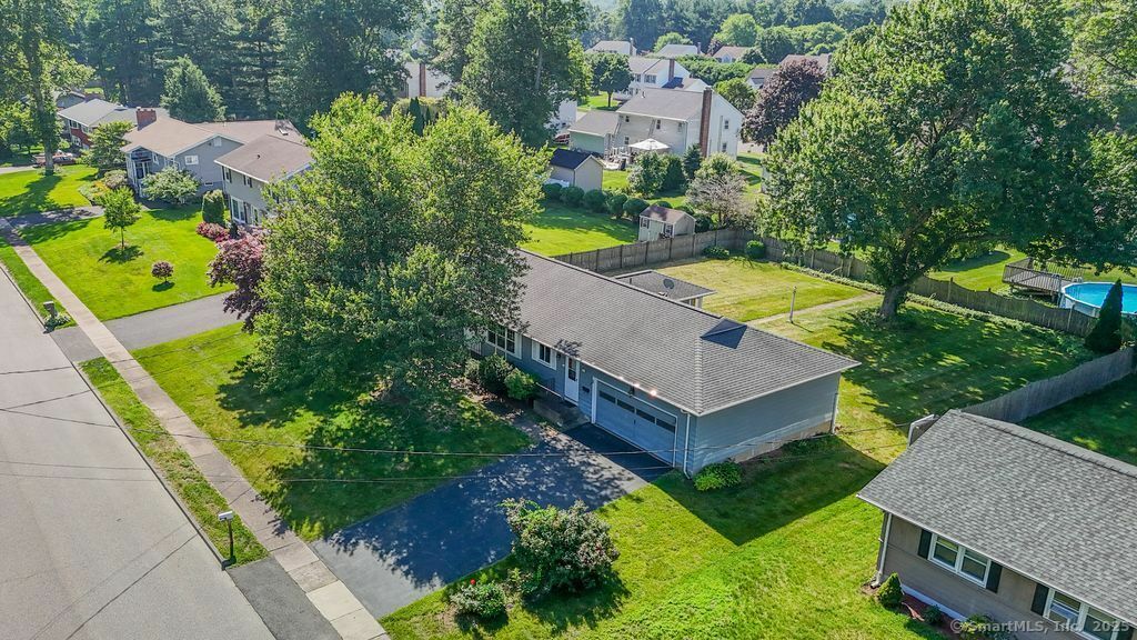Property Photo:  151 Timber Trail  CT 06118 