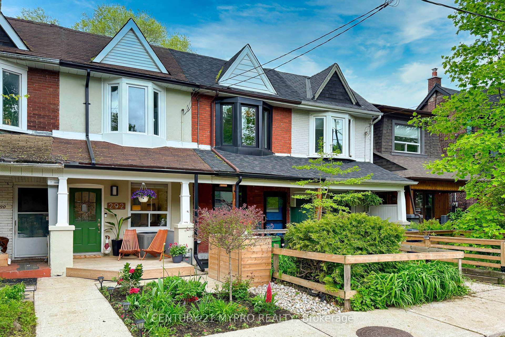 292 Highfield Road  Toronto ON M4L 2V5 photo