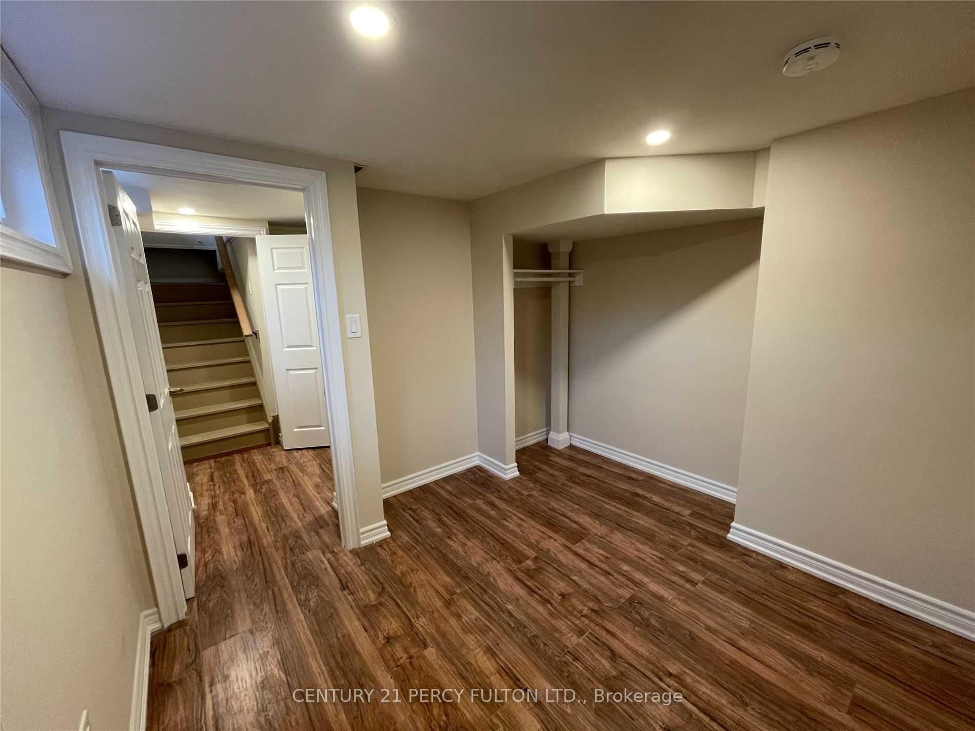 Photo de la propriété:  5117 Shirley Avenue  ON L2E 5C1 