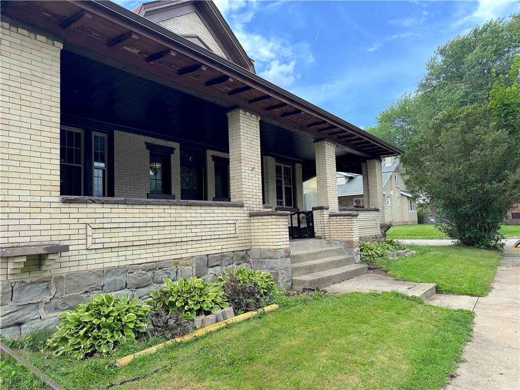 Property Photo: 3369 Francisco Street PA 15204
