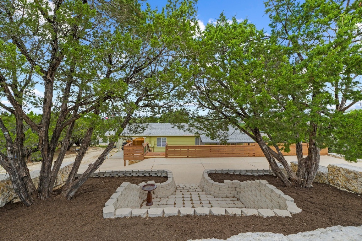 Property Photo: 8104 Bronco Lane TX 78645