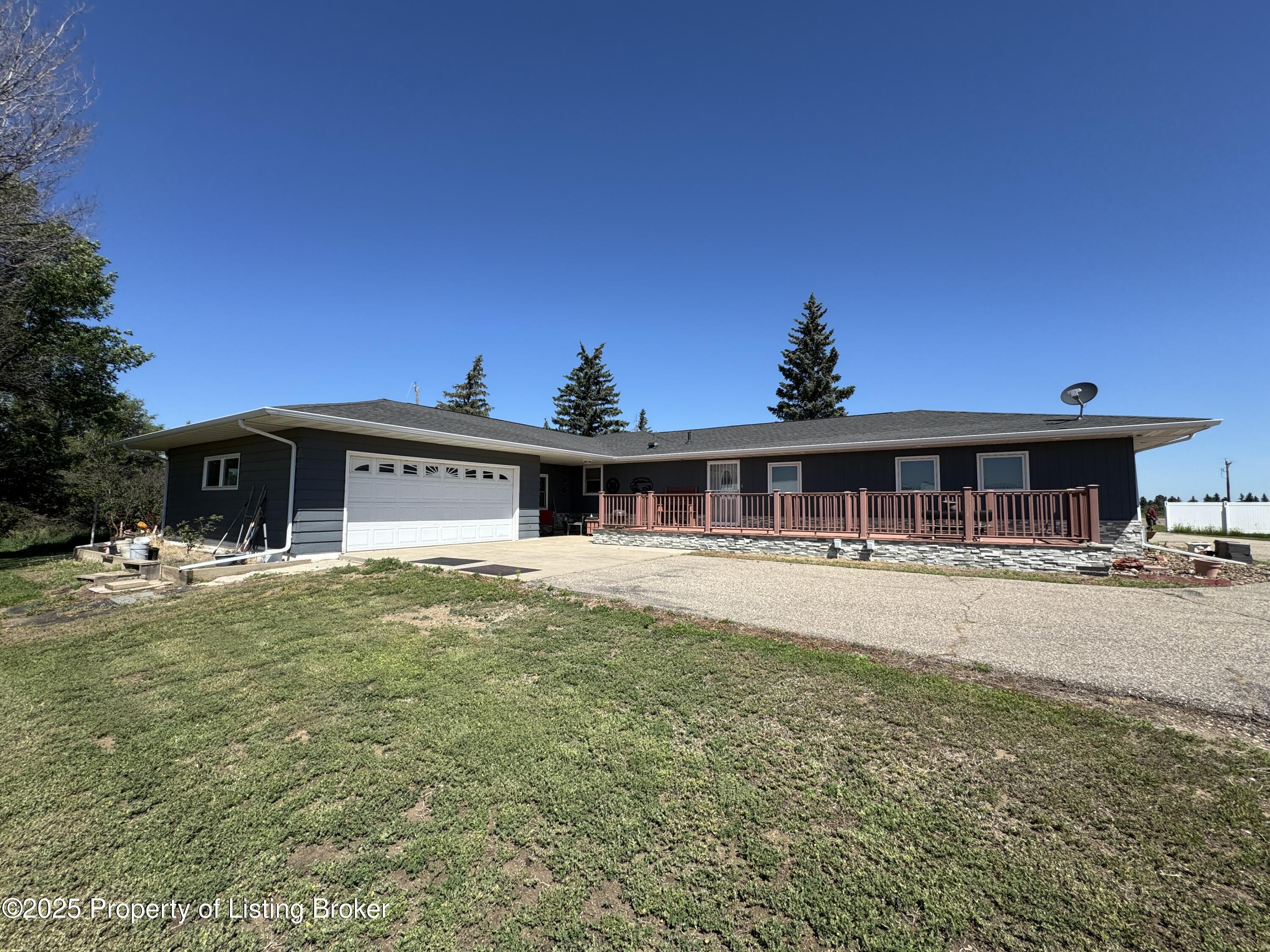 Property Photo: 13802 Highway 85 N ND 58854
