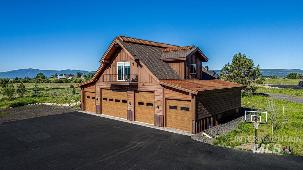 Property Photo: 7 Boulder View Place ID 83638